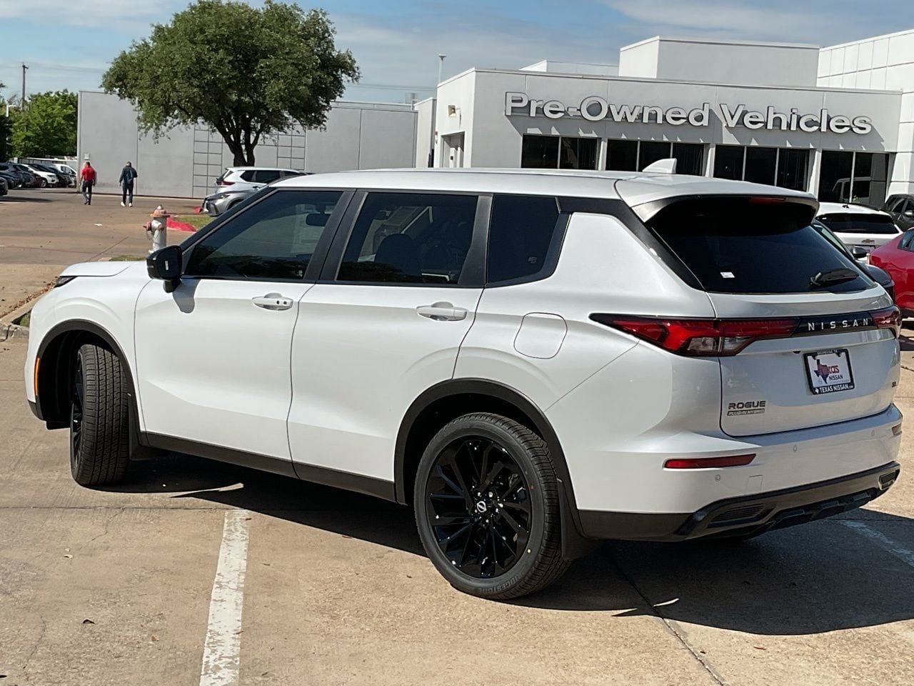 New 2026 Nissan Rogue SL image 7