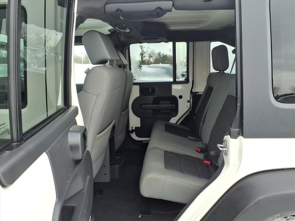 Used 2010 Jeep Wrangler Unlimited Sport image 12
