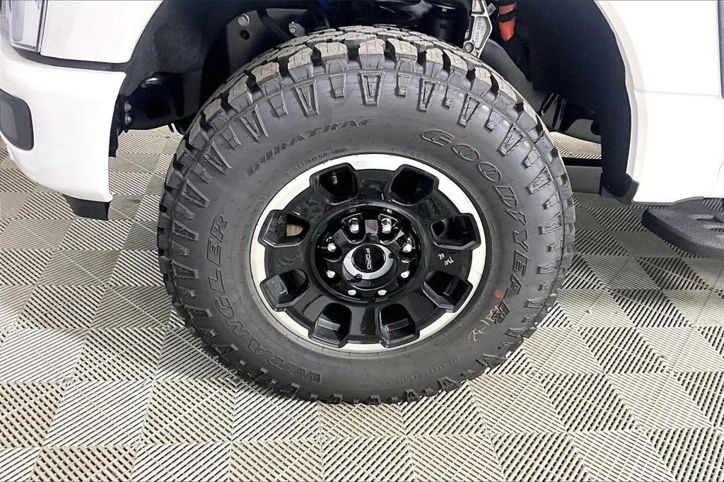 New 2025 Ford F350 Lariat w/ Lariat Ultimate Package image 11