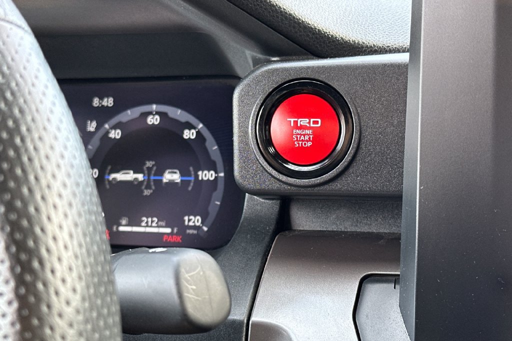 Used 2024 Toyota Tacoma TRD Off-Road w/ TRD Off Road Upgrade Package AWD/4WD image 25