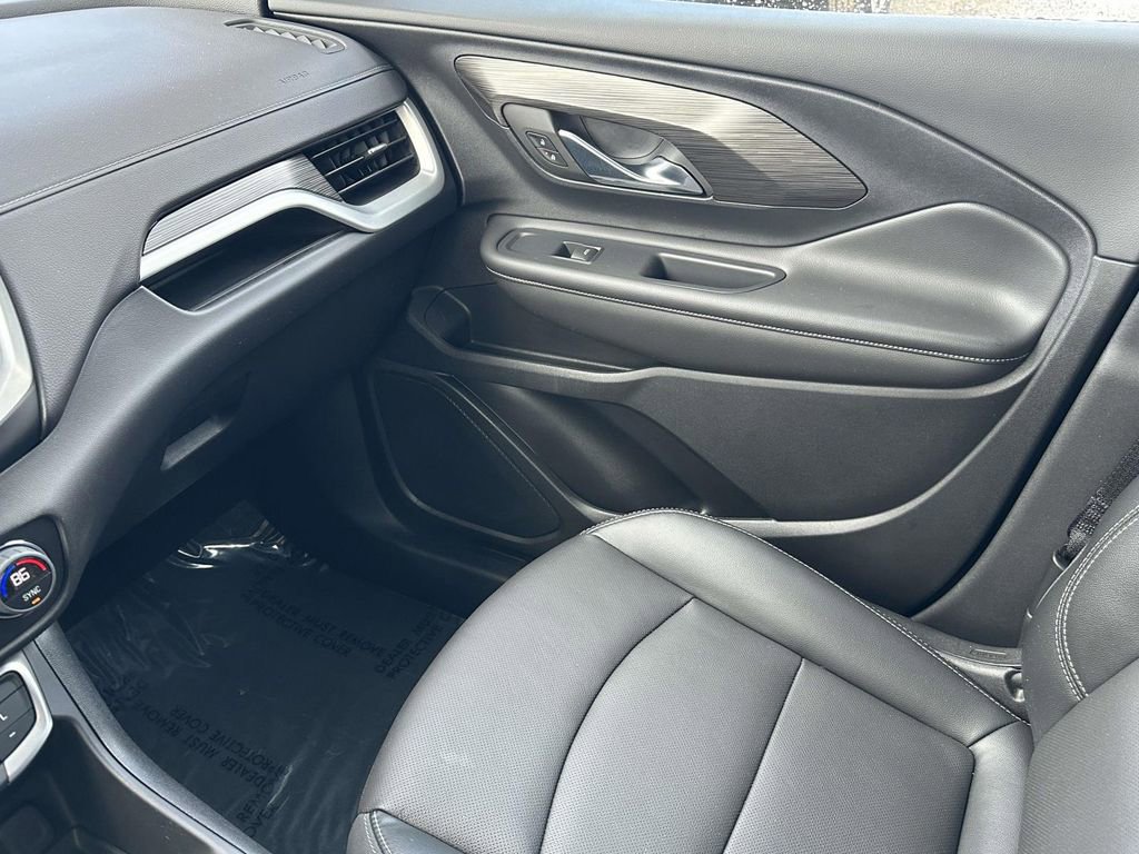 Certified 2023 GMC Terrain SLT image 31
