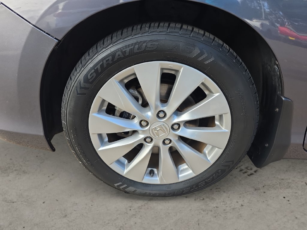 Used 2015 Honda Accord EX-L image 9