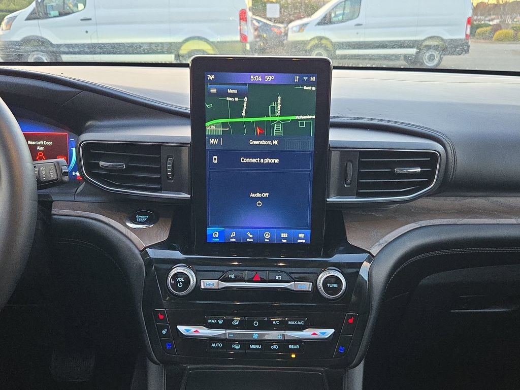 Used 2022 Ford Explorer Platinum w/ Equipment Group 601A image 19