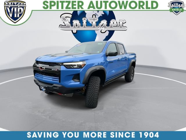 Used 2025 Chevrolet Colorado ZR2 w/ Technology Package AWD/4WD image 4