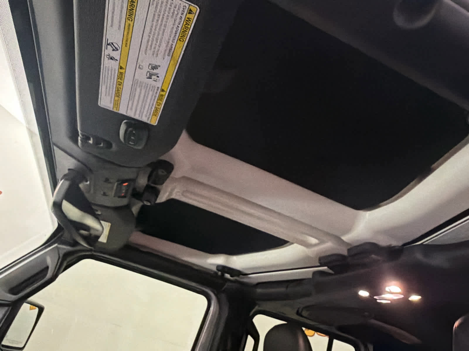 Used 2022 Jeep Gladiator Rubicon w/ LED Lighting Group image 15