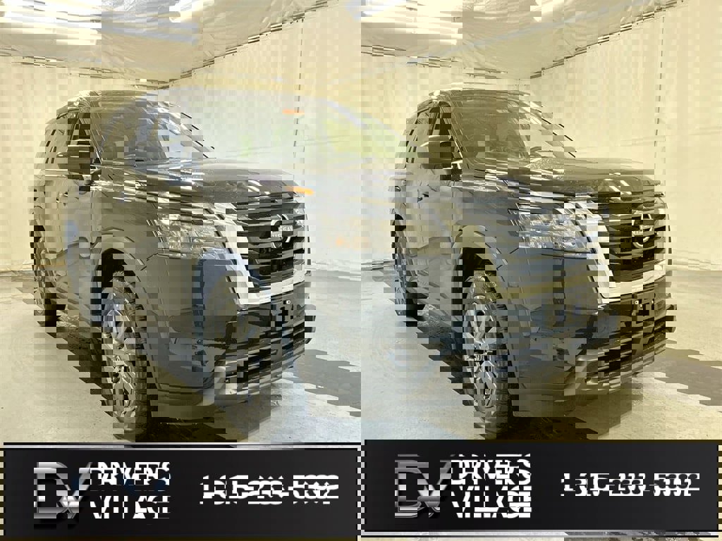 New 2025 Nissan Pathfinder S