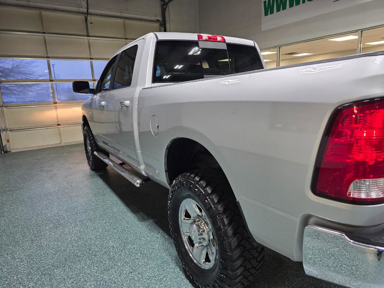 Used 2017 RAM 2500 SLT image 10