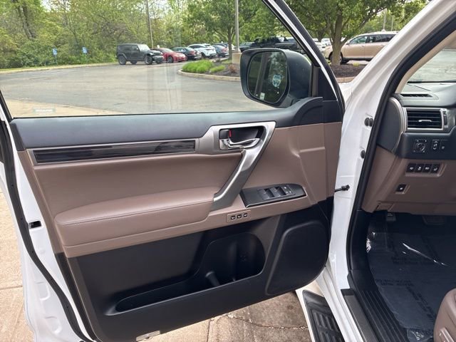 Used 2022 Lexus GX 460 Premium AWD/4WD image 9