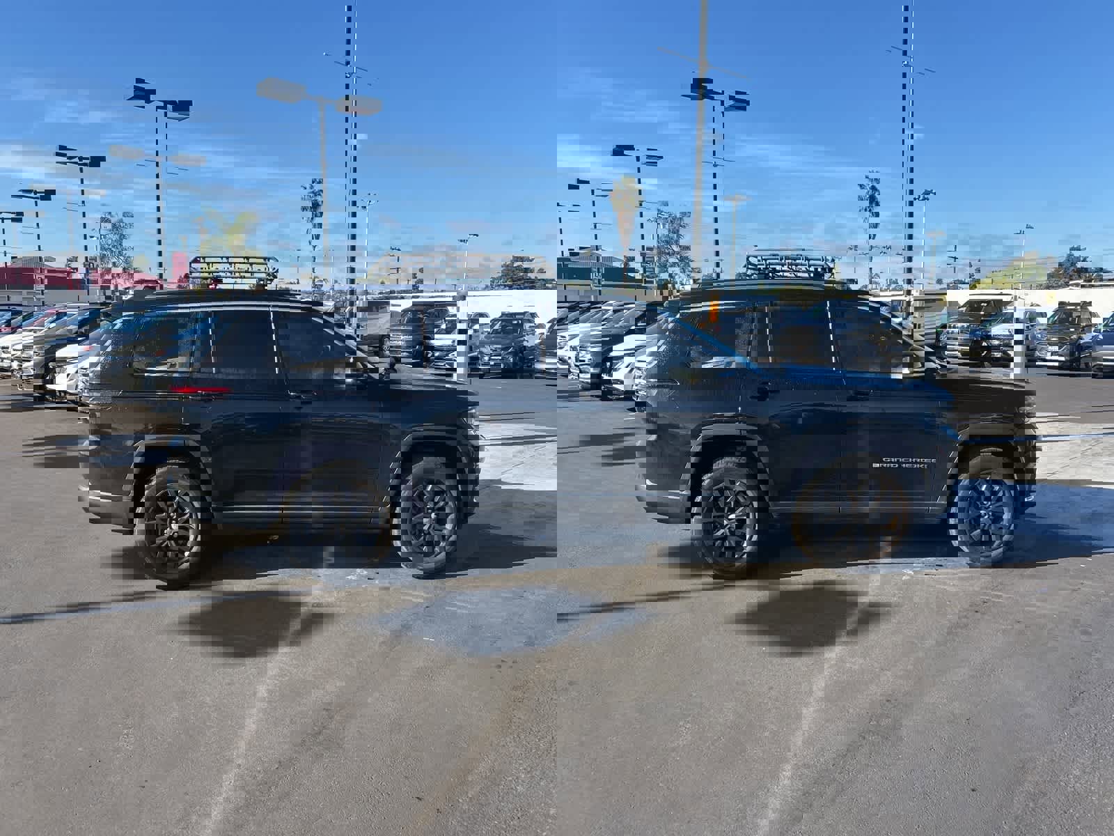 Used 2021 Jeep Grand Cherokee L Limited image 7