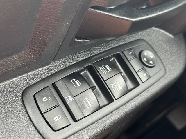 Used 2017 RAM 3500 Tradesman w/ Chrome Appearance Group AWD/4WD image 38