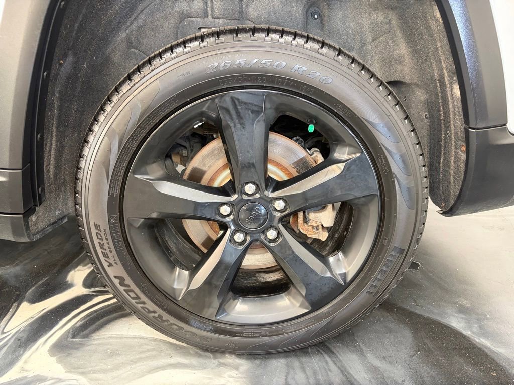 Used 2022 Jeep Grand Cherokee L Laredo AWD/4WD image 24