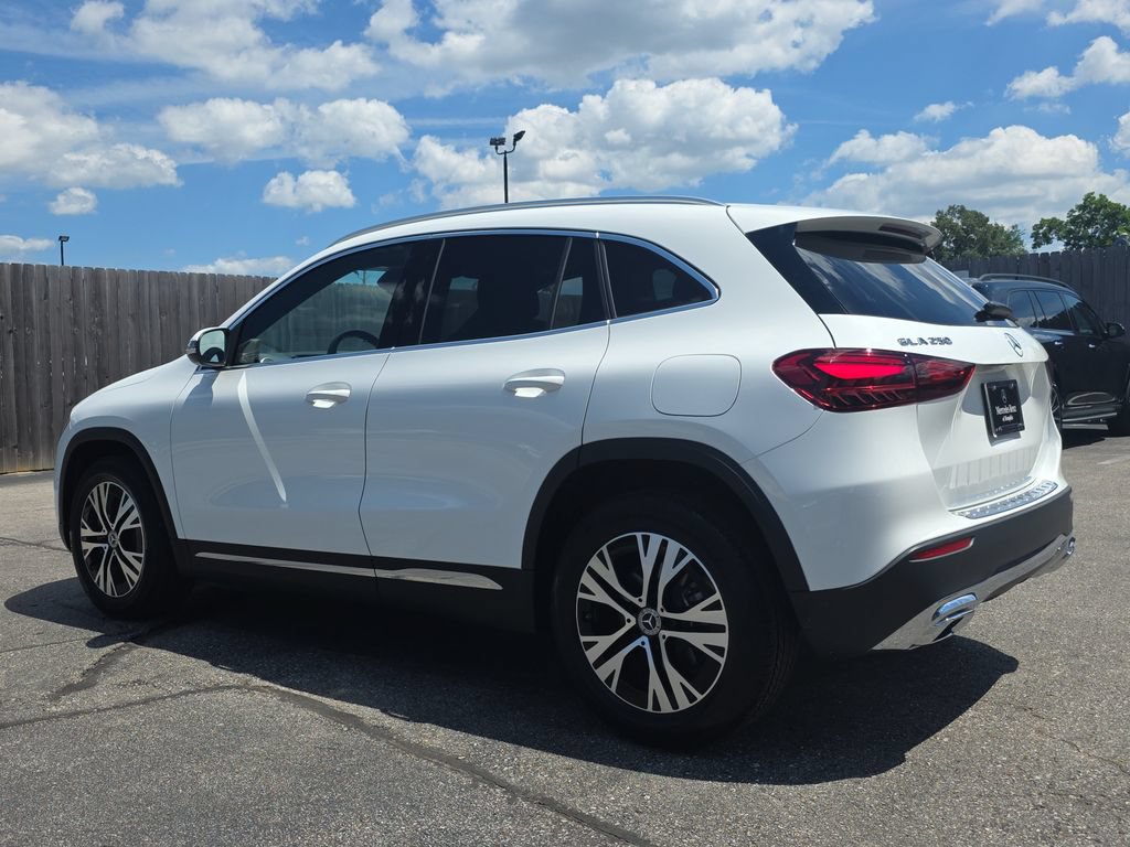 Certified 2026 Mercedes-Benz GLA 250 image 3