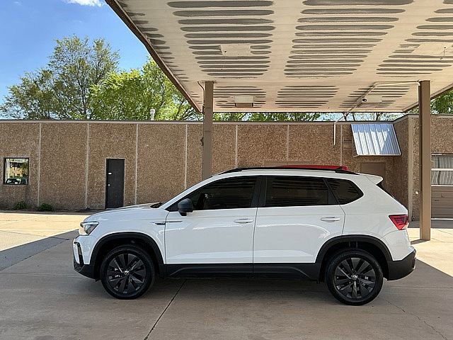 Used 2023 Volkswagen Taos S w/ Driver Assistance Package image 8