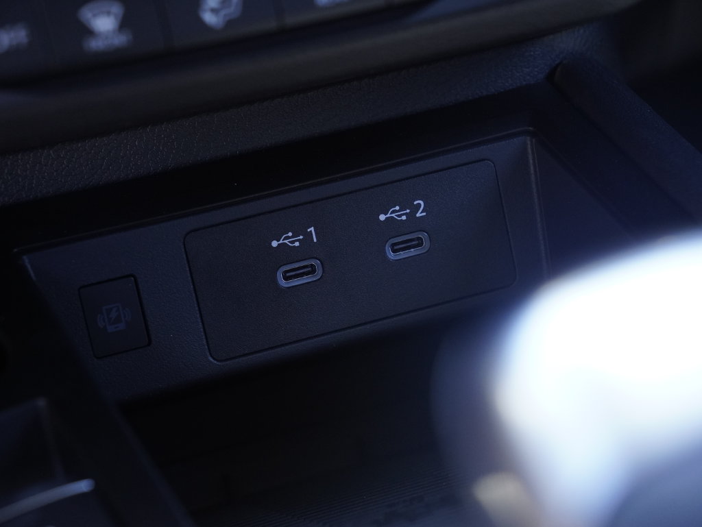 New 2026 Nissan Kicks SV FWD image 18