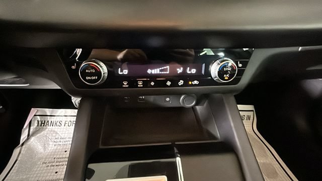 Used 2023 Mitsubishi Outlander SE FWD image 22