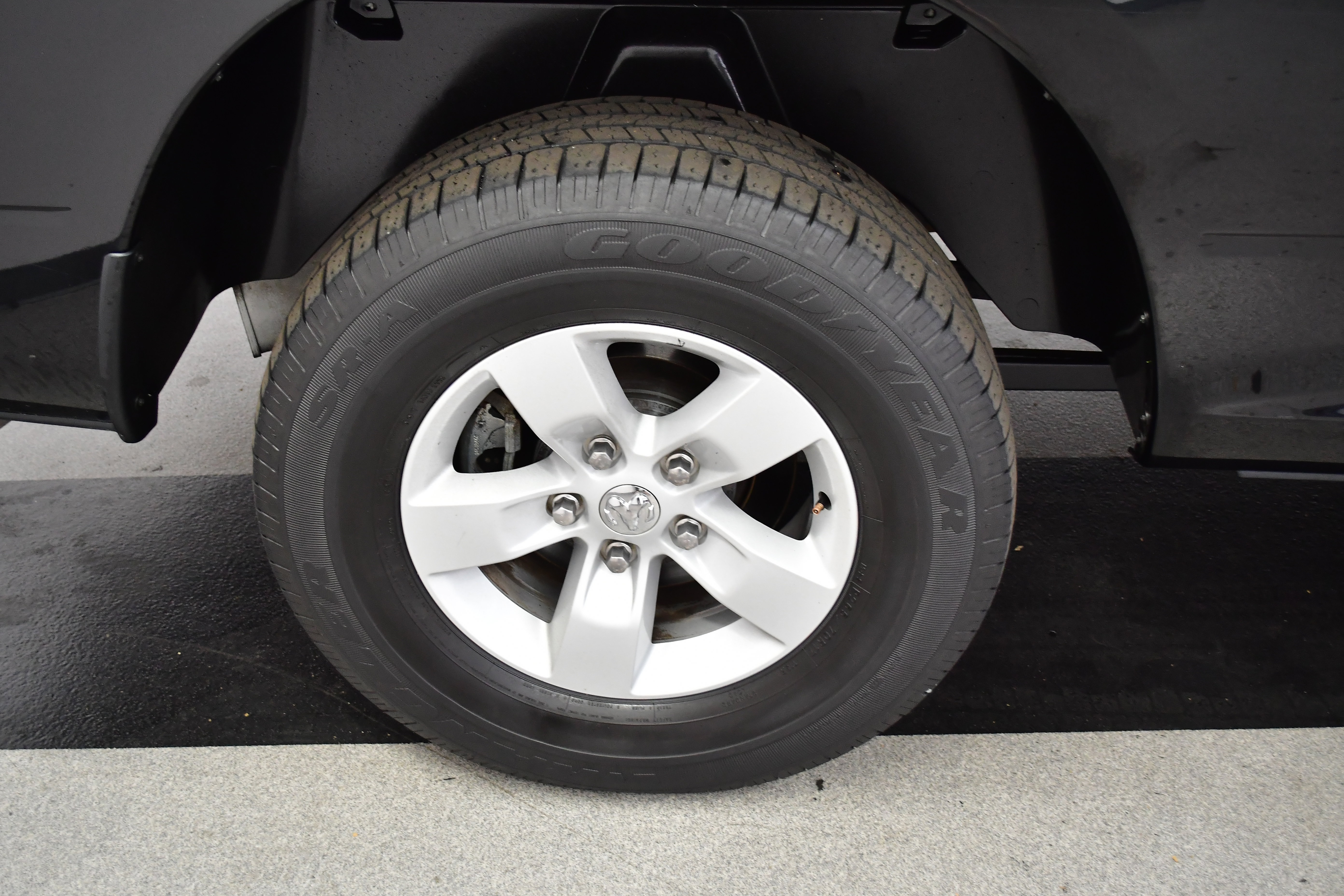 Used 2023 RAM 1500 Classic SLT w/ Trailer & Traction Group AWD/4WD image 30