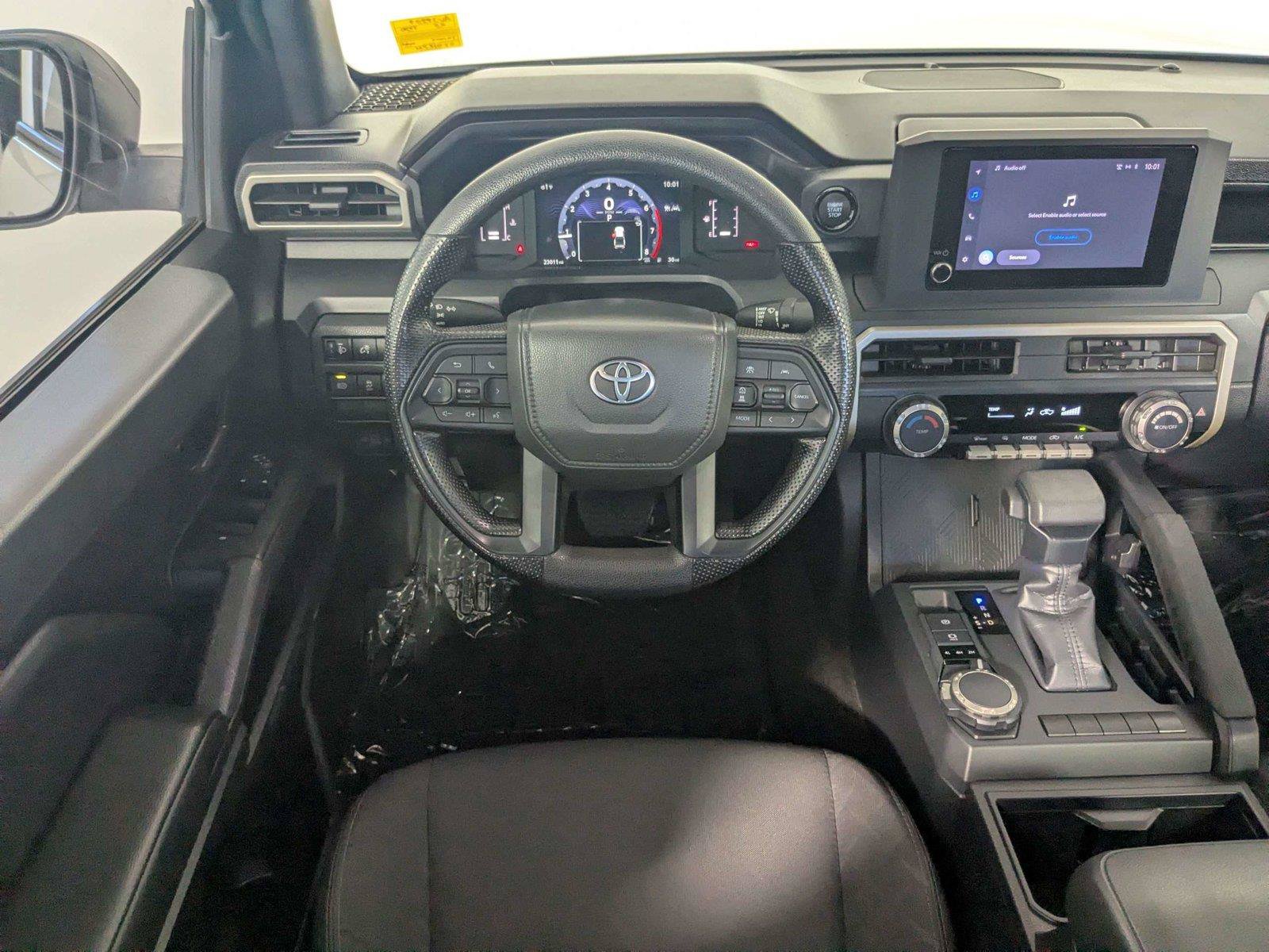 Used 2025 Toyota Tacoma SR AWD/4WD image 38