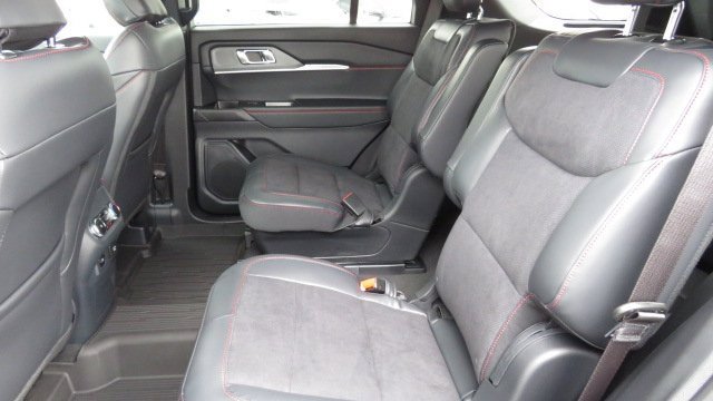New 2026 Ford Explorer ST image 6