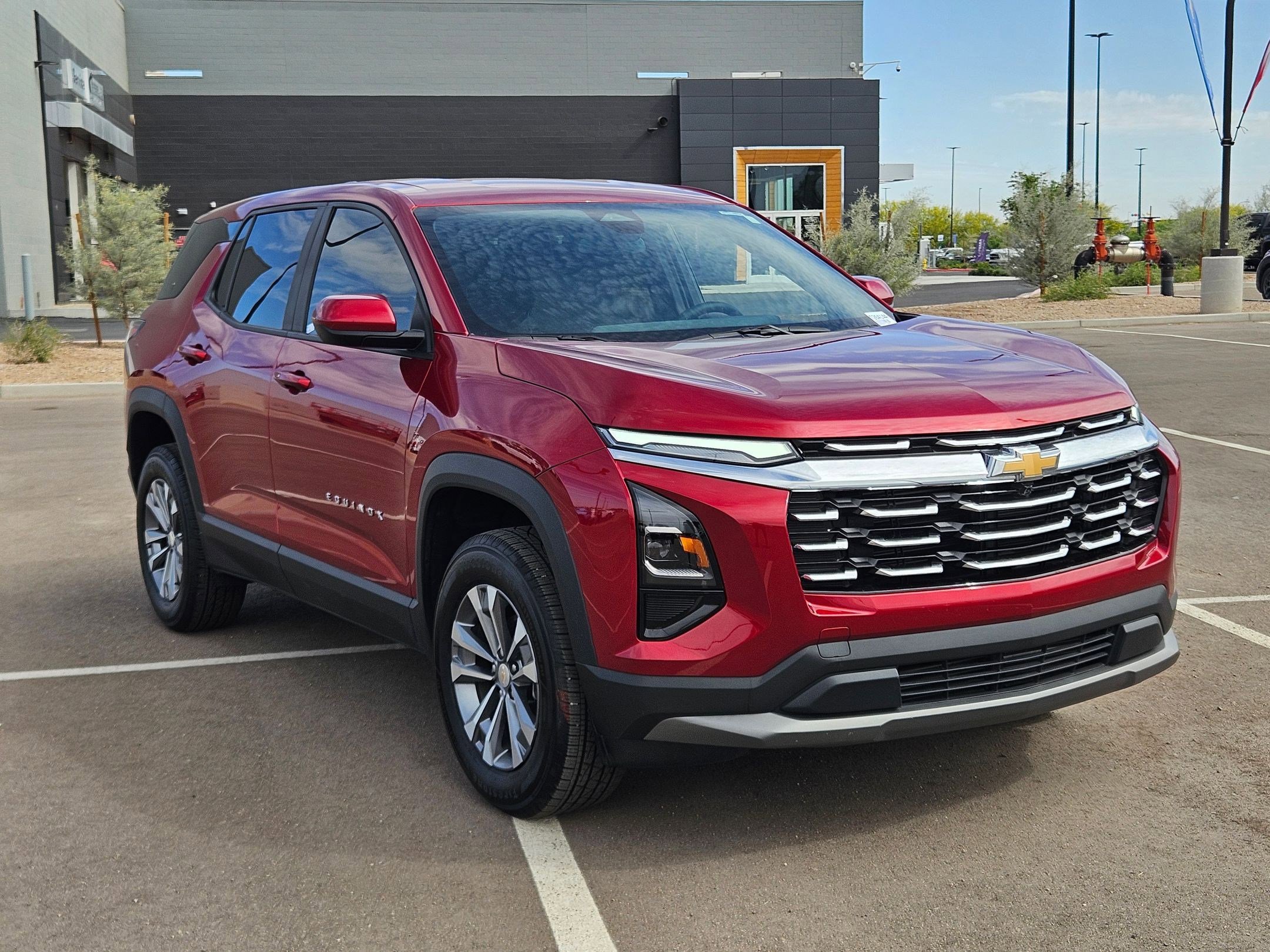 Used 2026 Chevrolet Equinox LT image 7