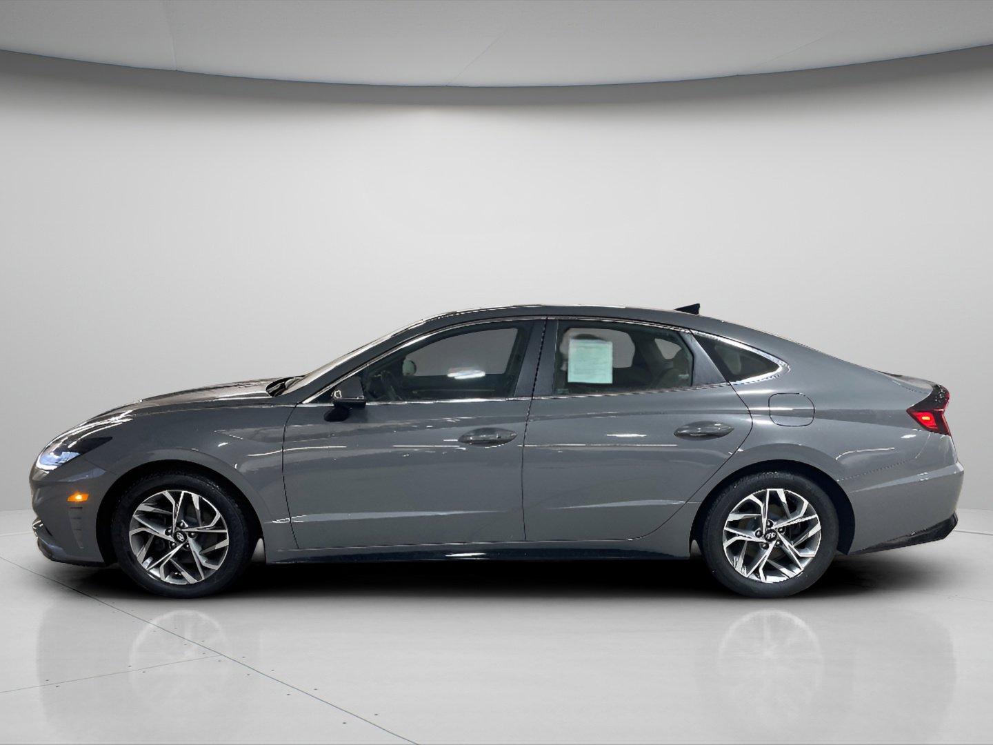 Used 2023 Hyundai Sonata SEL image 8