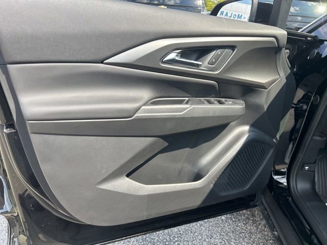 New 2026 Chevrolet Equinox EV LT image 11