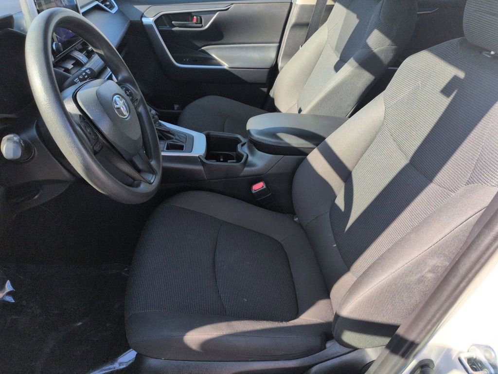 Used 2024 Toyota RAV4 LE image 12