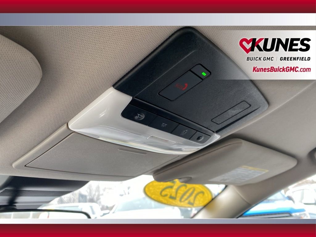 Used 2025 Nissan Altima 2.5 SV image 18