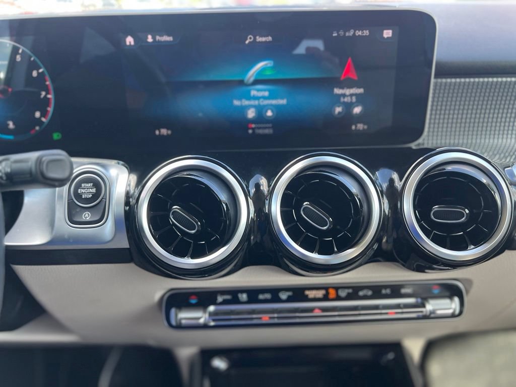 Used 2021 Mercedes-Benz GLB 250 image 12