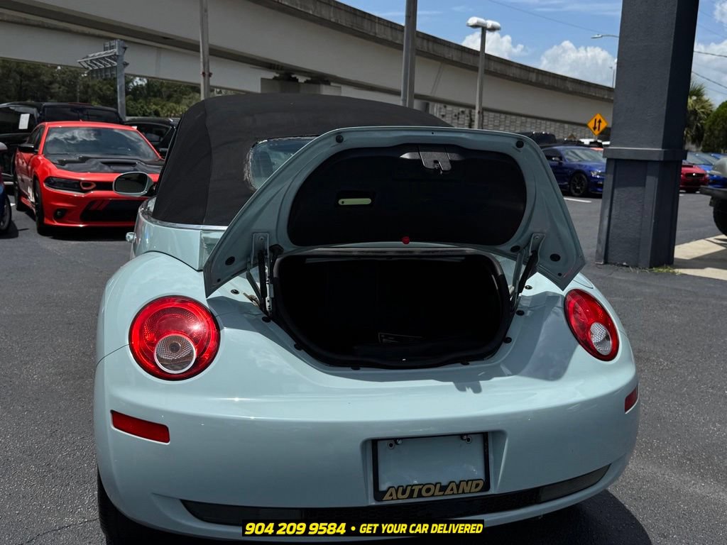 Used 2010 Volkswagen Beetle Final Edition FWD image 31