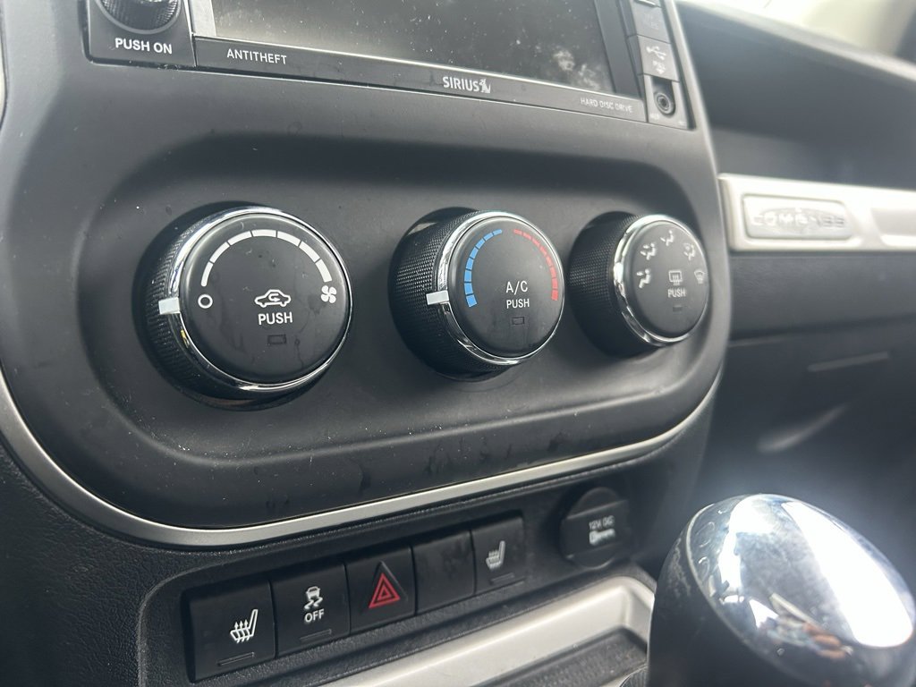 Used 2014 Jeep Compass Latitude image 21