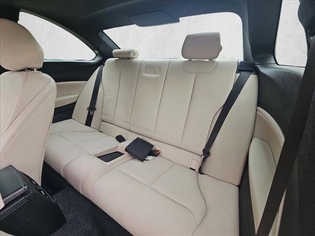 Used 2020 BMW 230i Coupe w/ Premium Package RWD image 16