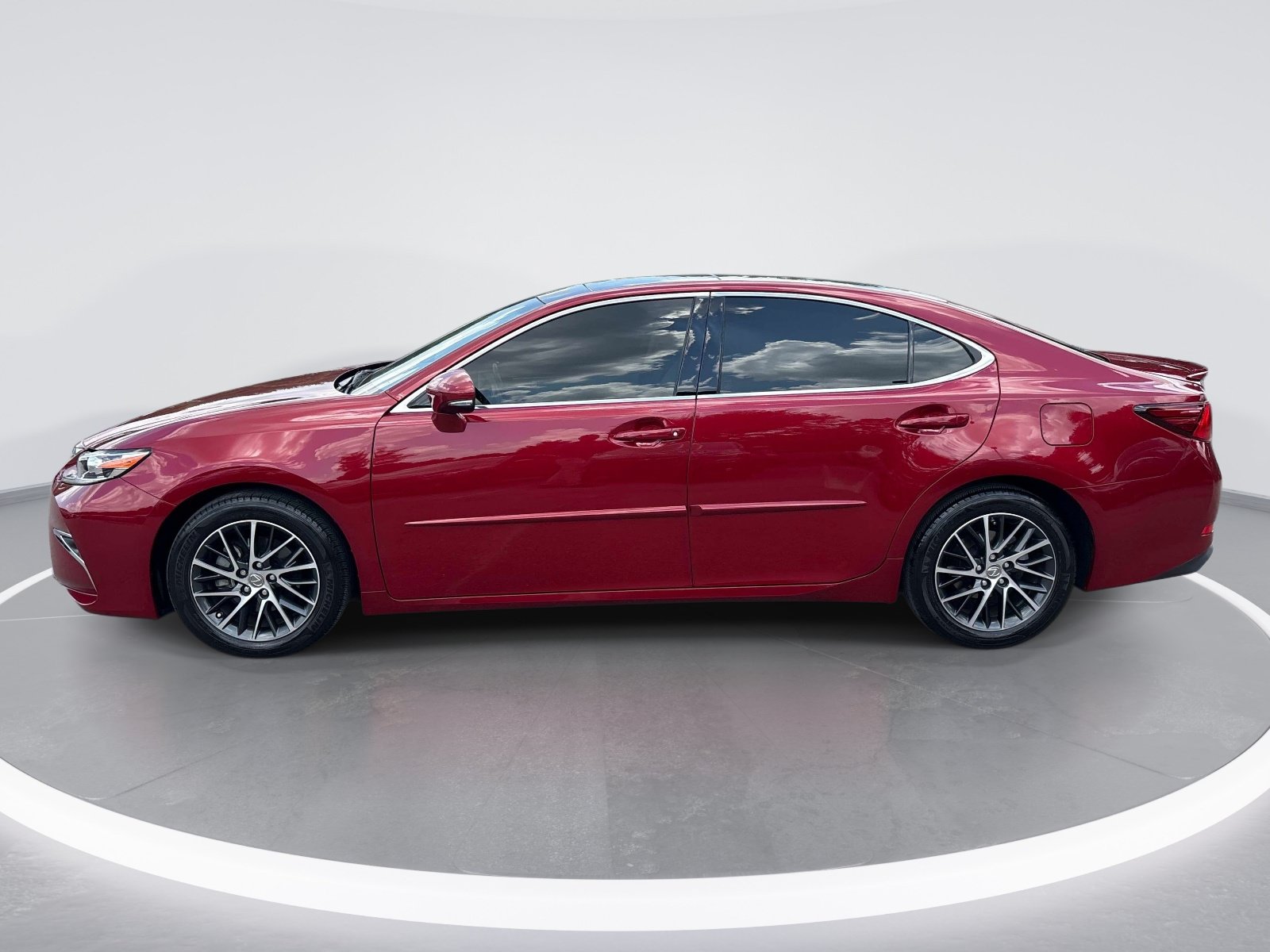Used 2017 Lexus ES 350 w/ Luxury Package FWD image 5