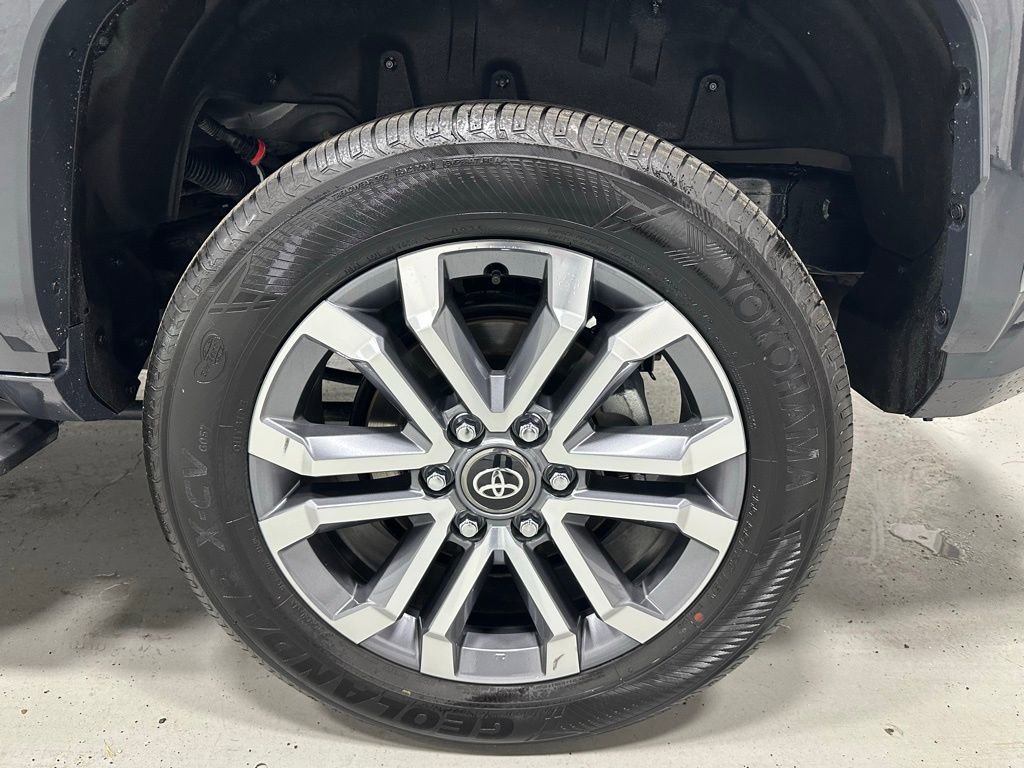 Used 2025 Toyota 4Runner Limited image 64