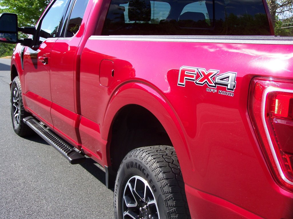 Used 2022 Ford F150 XLT w/ Equipment Group 302A High AWD/4WD image 24