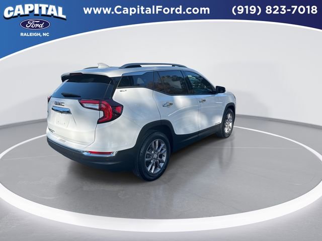 Used 2023 GMC Terrain SLT w/ Tech Package image 8