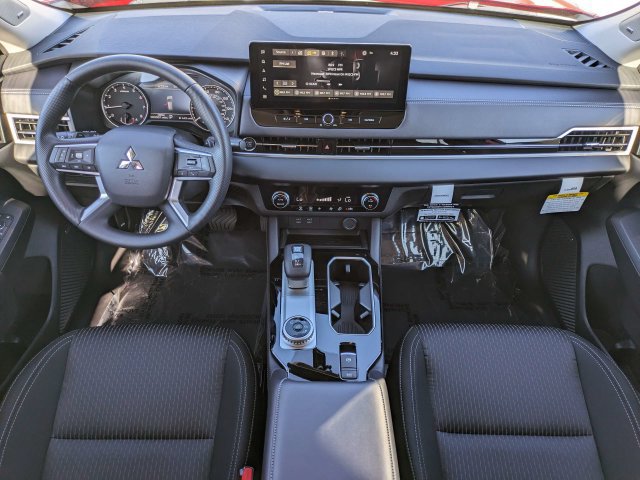 New 2026 Mitsubishi Outlander ES FWD image 15