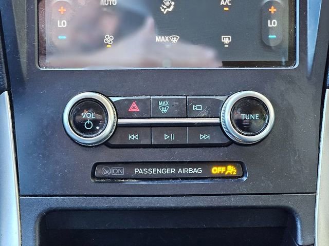 Used 2021 Ford Edge SE image 22