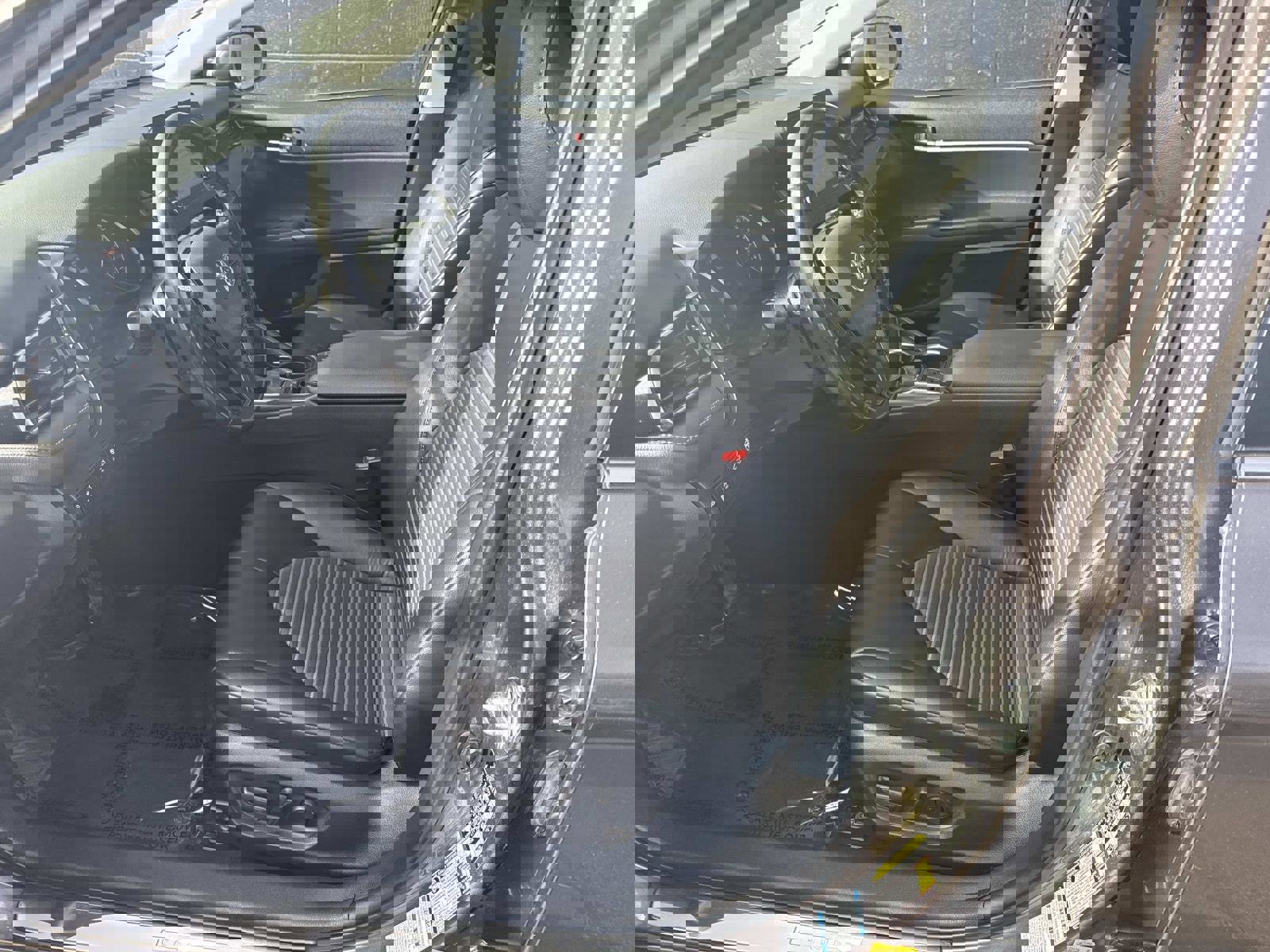 Used 2023 Toyota Camry SE w/ Cold Weather Package image 16