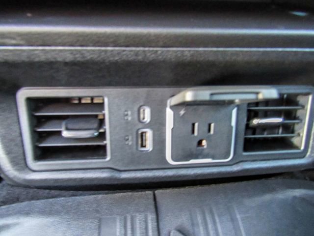 New 2025 GMC Sierra 1500 Elevation w/ LPO, Elevation Black Package image 17