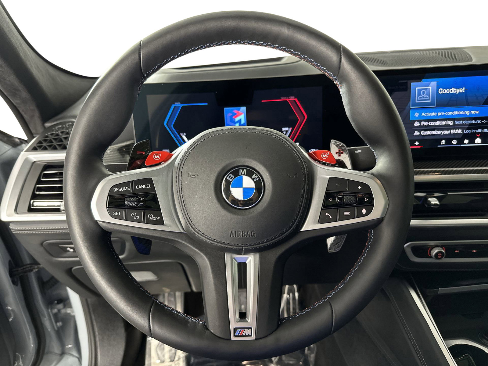 Used 2025 BMW X6 M Competition w/ Executive Package image 26
