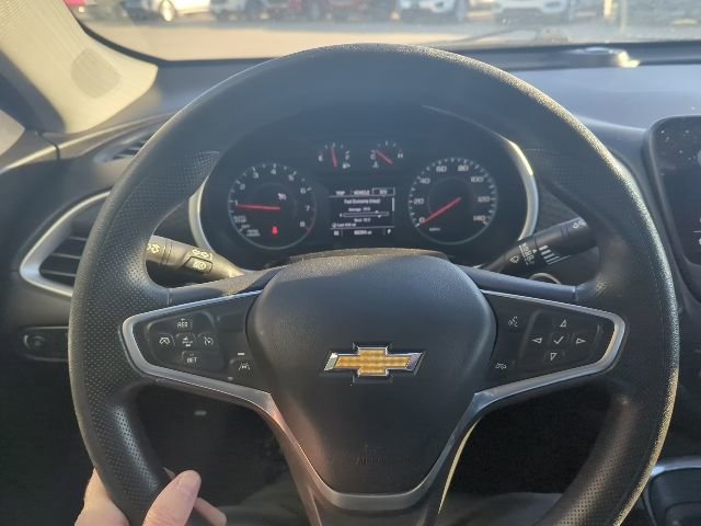 Used 2023 Chevrolet Malibu LT image 36