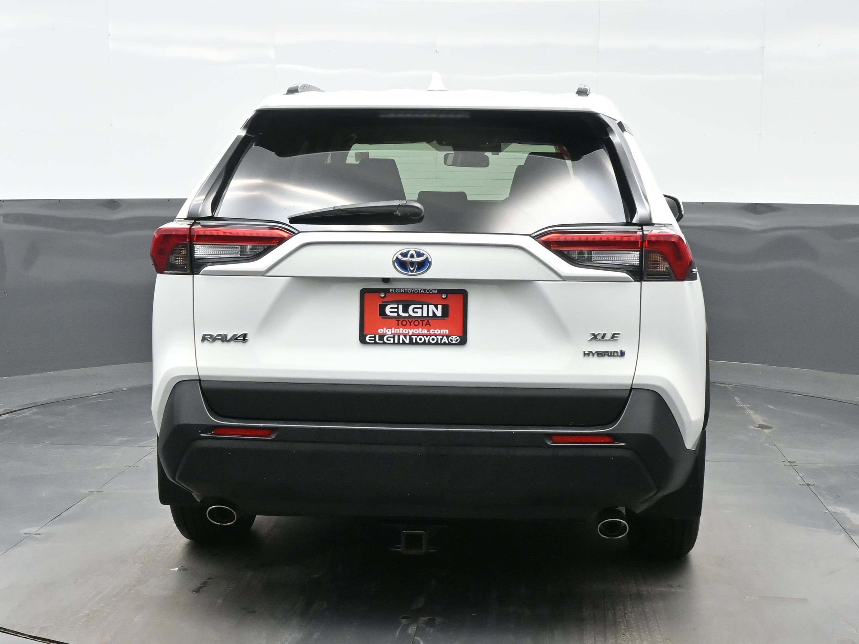Used 2019 Toyota RAV4 XLE w/ Carpet Mat Package image 5