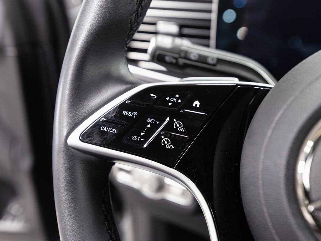 Used 2025 Mercedes-Benz GLE 450e 4MATIC w/ AMG Line Exterior image 11