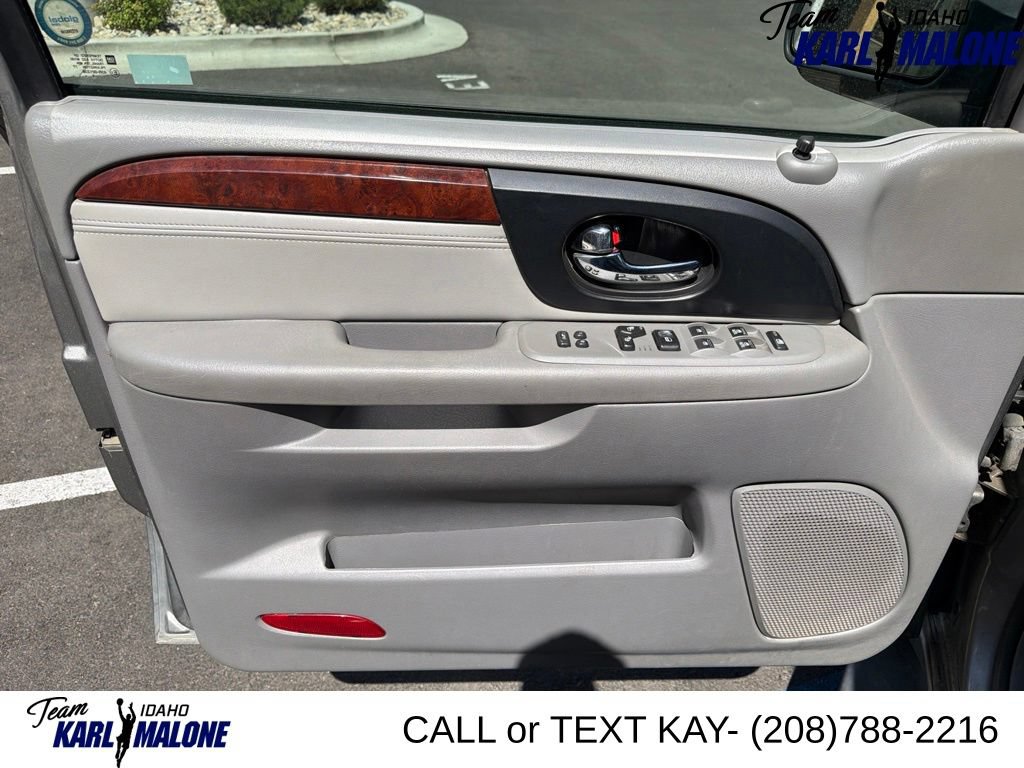 Used 2006 GMC Envoy XL 4WD image 16