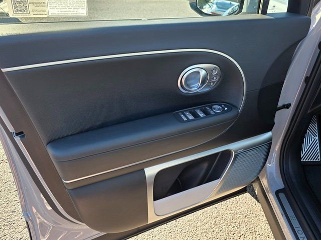 New 2026 Hyundai Ioniq 9 Calligraphy image 19