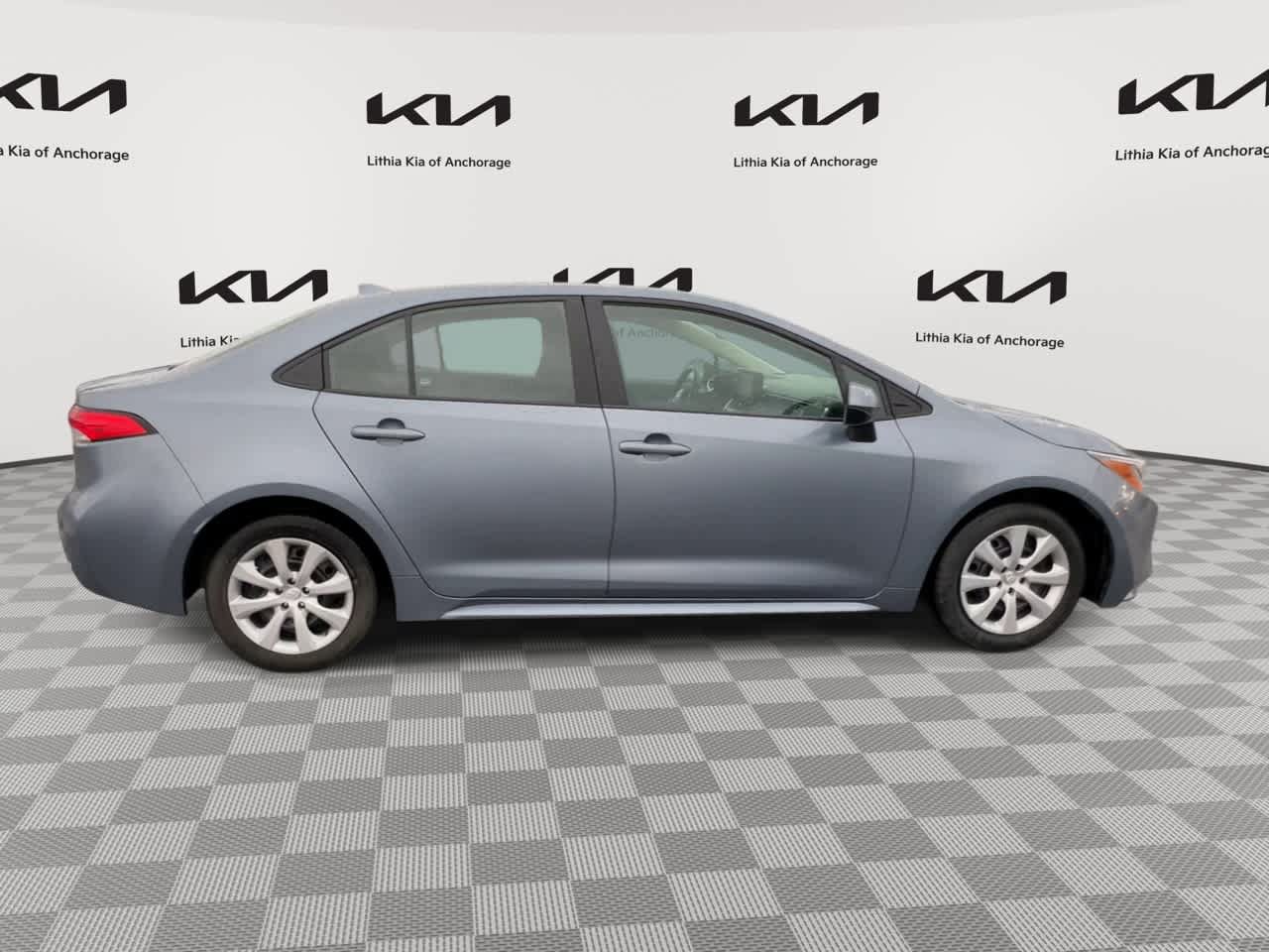 Used 2024 Toyota Corolla LE FWD image 9