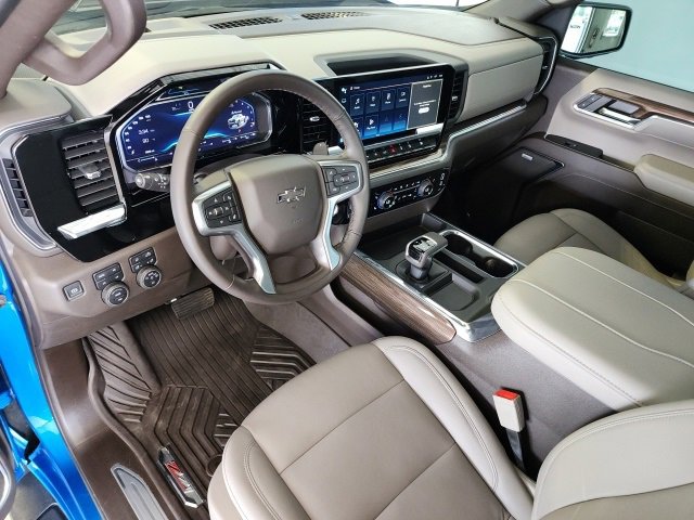 Used 2024 Chevrolet Silverado 1500 LT Trail Boss w/ LT Trail Boss Premium Package image 11