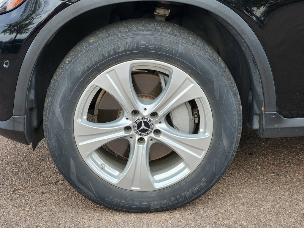 Certified 2018 Mercedes-Benz GLC 300 4MATIC image 10