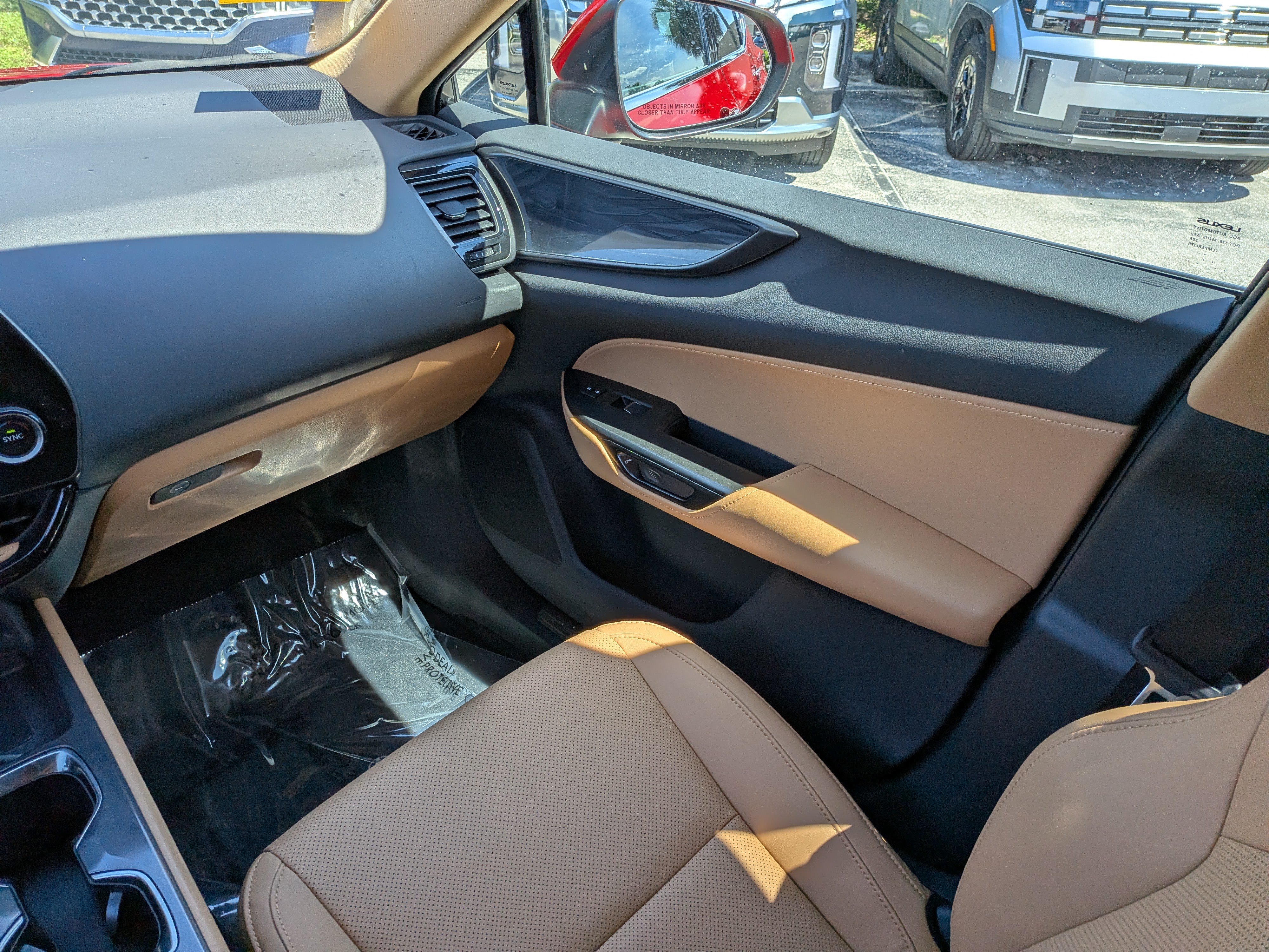 Used 2025 Lexus NX 250 FWD w/ Towing Package (2000 Lbs) image 19
