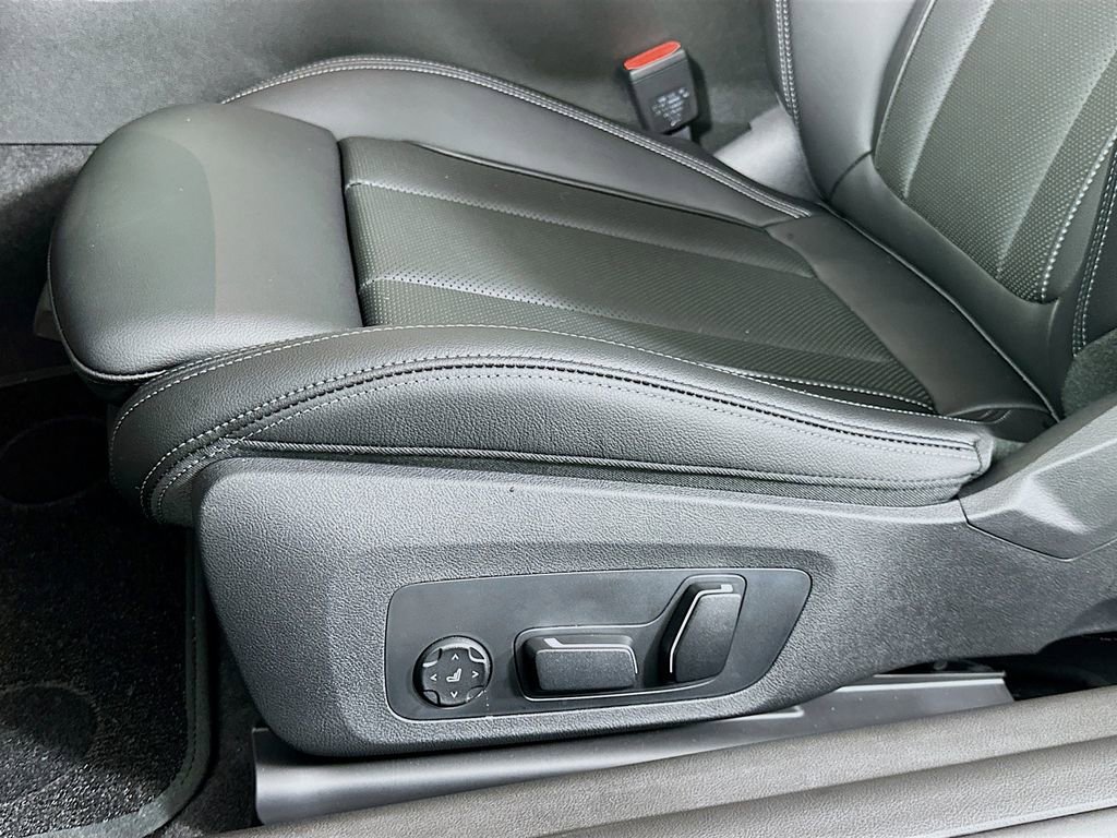 New 2026 BMW M240i Coupe w/ Premium Package RWD image 21